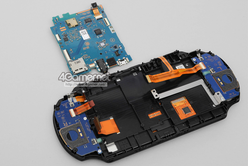 Illustration for article titled The New PS Vita Torn Apart